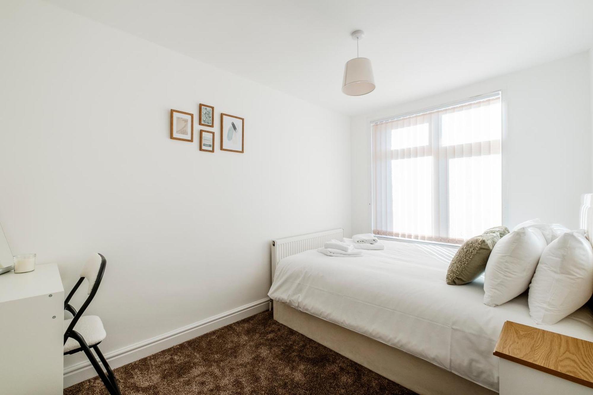 Coventry Business Stay House Екстериор снимка