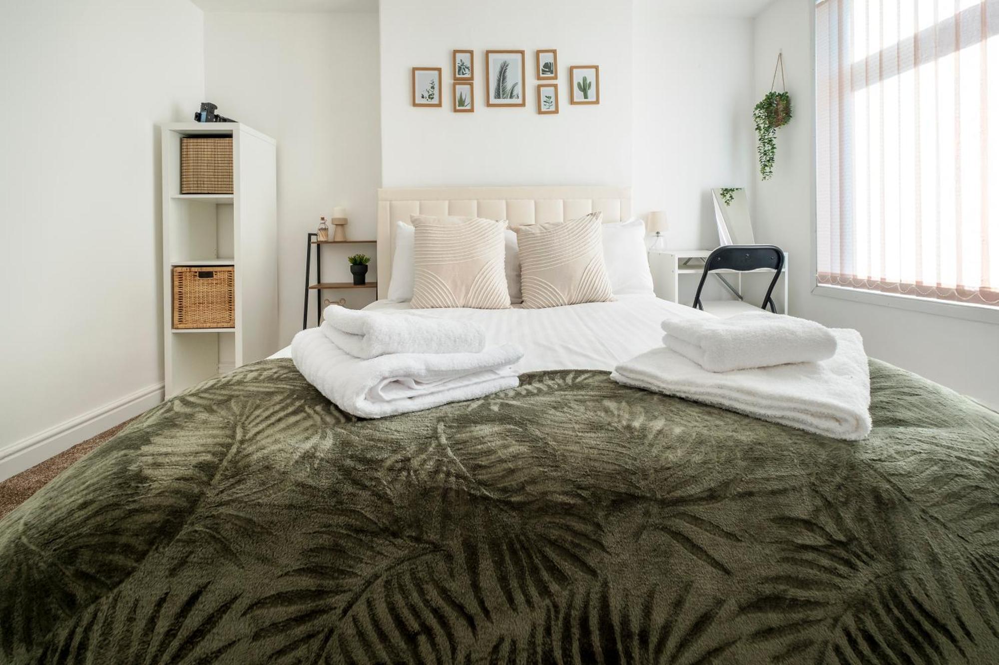 Coventry Business Stay House Екстериор снимка